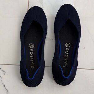 Rothy's Dark Blue Knit round toe flat
